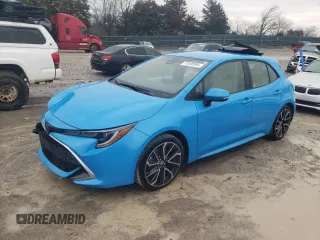 2019 Toyota Corolla Hatchback SE with VIN JTNK4RBE9K3069759, listed as a Copart auction lot 41690984 with 61,489 mi miles. Bid and sale history available at carsss.com. Image 1.