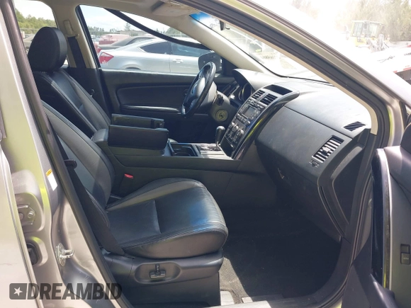 2010 Mazda CX-9 Grand Touring with VIN JM3TB2MA1A0211206, listed as a IAAI auction lot 42760745 with Not provided miles and . Bid and sale history available at DreamBid. Image 5.