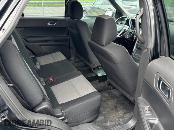 2014 Ford Utility Police Interceptor with VIN 1FM5K8AR3EGC40794, listed as a Copart auction lot 74284584 with 198,478 mi miles and Clean Title. Bid and sale history available at carsss.com. Image 6.