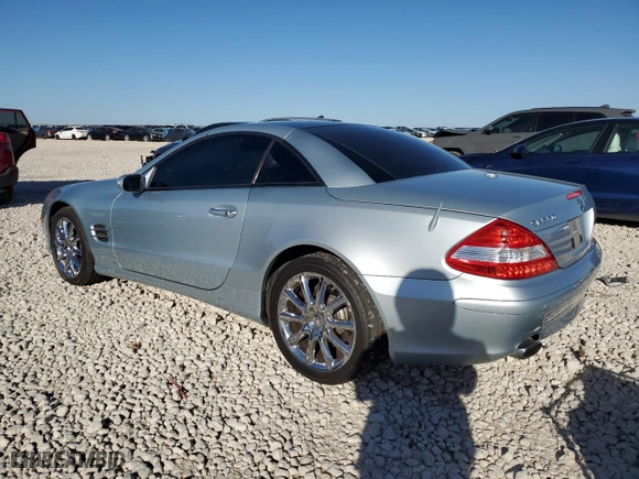 2007 Mercedes-Benz SL-Class 5.5L V8 with VIN WDBSK71F97F119394, listed as a Copart auction lot 87283324 with 134,530 mi miles and Clean Title. Bid and sale history available at carsss.com. Image 2.