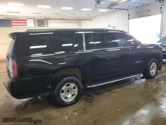 2016 GMC Yukon XL SLE with VIN 1GKS2FKCXGR105975, listed as a Copart auction lot 87233634 with 183,463 mi miles and Clean Title. Bid and sale history available at carsss.com. Image 3.