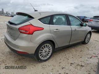 2015 Ford Focus Electric z VIN 1FADP3R45FL222017, wystawiony jako Copart lot #73420413 z przebiegiem 58 205 mil mil oraz . Historia ofert i sprzedaży dostępna na DreamBid. Obrazek 3.