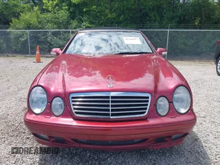 2002 Mercedes-Benz CLK 320/430 z VIN WDBLK65G62T118893, wystawiony jako IAAI lot #42300653 z przebiegiem 93 823 mil mil oraz . Historia ofert i sprzedaży dostępna na DreamBid. Obrazek 12.