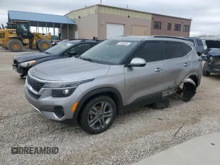 2021 Kia Seltos S z VIN KNDEU2AA3M7148248, wystawiony jako Copart lot #51500265 z przebiegiem 84 898 mil mil oraz Szkoda całkowita • Salvage title. Historia ofert i sprzedaży dostępna na DreamBid. Obrazek 1.