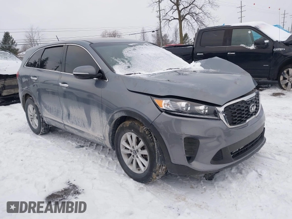 2020 Kia Sorento LX with VIN 5XYPGDA32LG626738, listed as a IAAI auction lot 41319623 with 116,570 mi miles. Bid and sale history available at carsss.com. Image 1.