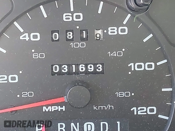 2002 Ford Taurus SES Standard with VIN 1FAFP55U52A156214, listed as a IAAI auction lot 41803668 with 31,693 mi miles. Bid and sale history available at carsss.com. Image 15.