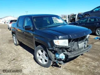 2011 Honda Ridgeline RTL with VIN 5FPYK1F53BB008207, listed as a IAAI auction lot 41745089 with 160,170 mi miles. Bid and sale history available at carsss.com. Image 1.