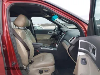 2014 Ford Explorer XLT with VIN 1FM5K8D83EGA68639, listed as a IAAI auction lot 41768529 with 176,579 mi miles and . Bid and sale history available at carsss.com. Image 5.