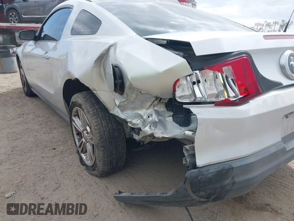 2010 Ford Mustang V6 with VIN 1ZVBP8AN1A5104611, listed as a IAAI auction lot 42062133 with 149,503 mi miles and . Bid and sale history available at DreamBid. Image 6.