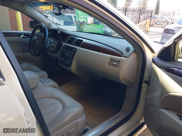 2010 Buick Lucerne CXL with VIN 1G4HC5E13AU135066, listed as a IAAI auction lot 41431211 with 72,757 mi miles. Bid and sale history available at carsss.com. Image 5.