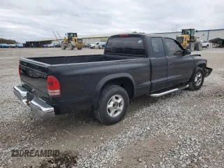 2002 Dodge Dakota with VIN 1B7GL12X42S530775, listed as a Copart auction lot 81106564 with 197,366 mi miles and Salvage Title. Bid and sale history available at carsss.com. Image 3.