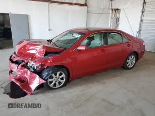 2010 Toyota Camry z VIN 4T1BF3EK8AU113994, wystawiony jako Copart lot #52513835 z przebiegiem 162 975 mil mil oraz Nie do naprawy • Non repairable. Historia ofert i sprzedaży dostępna na DreamBid. Obrazek 1.