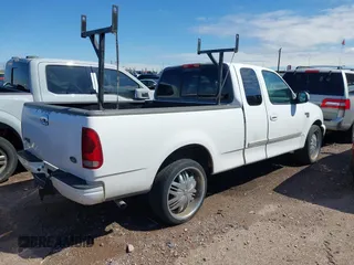 2001 Ford F-150 XL z VIN 1FTRX17L31NA79032, wystawiony jako IAAI lot #42334280 z przebiegiem Nie podano mil oraz . Historia ofert i sprzedaży dostępna na DreamBid. Obrazek 4.