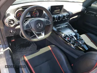 2017 Mercedes-Benz AMG GT S с VIN WDDYJ7JA5HA010003, выставлен на аукционе Copart как лот 61672604 с пробегом 17 586 миль миль и Списание • Salvage title. История ставок и продаж доступна на DreamBid. Изображение 8.
