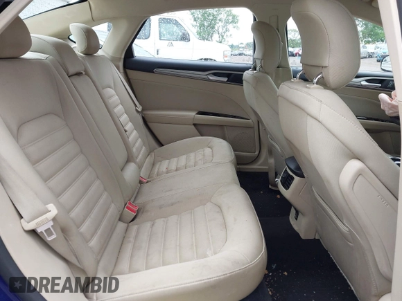 2013 Ford Fusion SE with VIN 3FA6P0H78DR341925, listed as a IAAI auction lot 42366432 with 102,073 mi miles and . Bid and sale history available at DreamBid. Image 8.