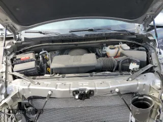 2023 Chevrolet Tahoe Z71 z VIN 1GNSKPKD9PR525616, wystawiony jako Copart lot #58828215 z przebiegiem 14 698 mil mil oraz Szkoda całkowita • Salvage title. Historia ofert i sprzedaży dostępna na DreamBid. Obrazek 12.