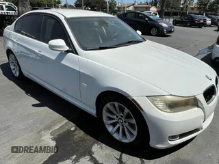 2011 BMW 3 Series 328i with VIN WBAPH5G57BNM75847, listed as a Copart auction lot 51550845 with 140,153 mi miles and Clean Title. Bid and sale history available at carsss.com. Image 1.