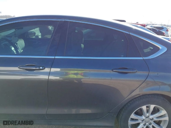 2016 Chrysler 200 Limited with VIN 1C3CCCABXGN181499, listed as a IAAI auction lot 41711896 with 109,946 mi miles. Bid and sale history available at carsss.com. Image 14.
