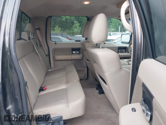 2007 Ford F-150 XLT with VIN 1FTPW02597KB14289, listed as a IAAI auction lot 42298468 with 192,939 mi miles and . Bid and sale history available at DreamBid. Image 8.