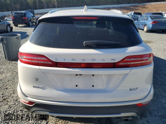 2017 Lincoln MKC Premiere with VIN 5LMCJ1C90HUL50929, listed as a Copart auction lot 48915205 with 94,262 mi miles and Salvage Title. Bid and sale history available at DreamBid. Image 6.