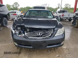 2007 Lexus LS 460 z VIN JTHBL46F275041387, wystawiony jako IAAI lot #42417384 z przebiegiem 154 787 mil mil oraz . Historia ofert i sprzedaży dostępna na DreamBid. Obrazek 12.