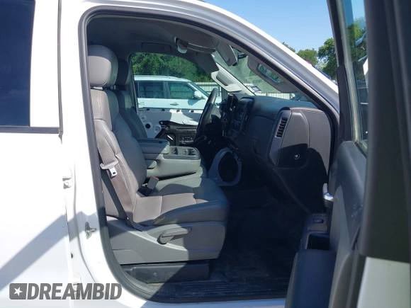 2015 Chevrolet Silverado 3500HD with VIN 1GC2CYEG0FZ534639, listed as a IAAI auction lot 42080526 with 245,795 mi miles and . Bid and sale history available at DreamBid. Image 5.