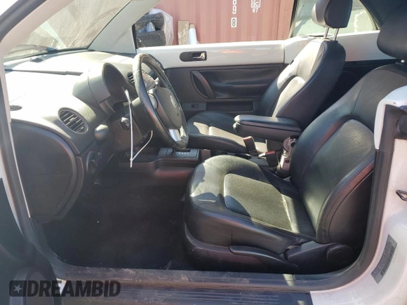 2010 Volkswagen Beetle with VIN 3VWRG3AL0AM006096, listed as a Copart auction lot 49623145 with 118,764 mi miles and Salvage Title. Bid and sale history available at DreamBid. Image 7.