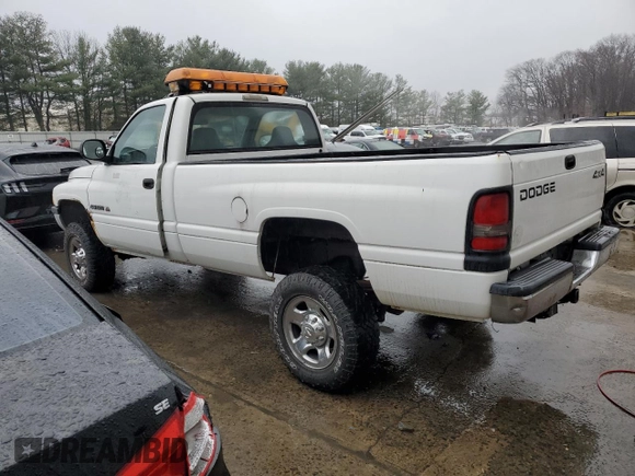 2002 Dodge 2500 z VIN 3B7KF26Z02M258382, wystawiony jako Copart lot #84318904 z przebiegiem 99 408 mil mil oraz Czysty tytuł • Clean title. Historia ofert i sprzedaży dostępna na DreamBid. Obrazek 2.