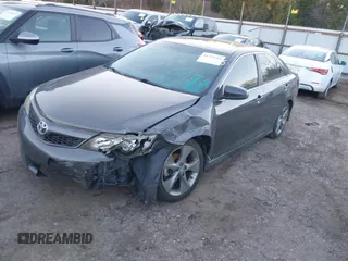 2014 Toyota Camry L with VIN 4T1BF1FK2EU751585, listed as a IAAI auction lot 41730388 with 153,465 mi miles. Bid and sale history available at carsss.com. Image 2.