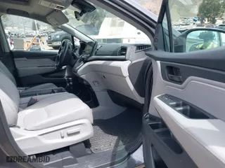 2018 Honda Odyssey EX-L with VIN 5FNRL6H76JB108175, listed as a IAAI auction lot 42031001 with 111,205 mi miles. Bid and sale history available at carsss.com. Image 5.