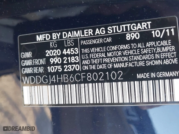 2012 Mercedes-Benz C-Class C 250 with VIN WDDGJ4HB6CF802102, listed as a IAAI auction lot 41261431 with 126,305 mi miles. Bid and sale history available at carsss.com. Image 9.