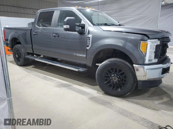 2017 Ford F-250 Lariat z VIN 1FT7W2BTXHED03169, wystawiony jako Copart lot #52261395 z przebiegiem 140 483 mil mil oraz Szkoda całkowita • Salvage title. Historia ofert i sprzedaży dostępna na DreamBid. Obrazek 4.