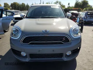 2018 MINI Countryman Cooper S with VIN WMZYT3C32J3E00307, listed as a Copart auction lot 62218445 with 41,652 mi miles and Salvage title. Bid and sale history available at DreamBid. Image 5.