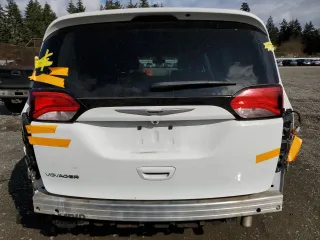 2021 Chrysler Voyager LXi z VIN 2C4RC1DG0MR506578, wystawiony jako Copart lot #50430125 z przebiegiem 87 530 mil mil oraz Szkoda całkowita • Salvage title. Historia ofert i sprzedaży dostępna na DreamBid. Obrazek 6.