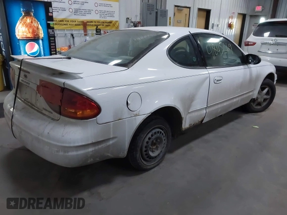 2004 Oldsmobile Alero GL1 z VIN 1G3NL12F94C105290, wystawiony jako IAAI lot #41845669 z przebiegiem Nie podano mil oraz . Historia ofert i sprzedaży dostępna na DreamBid. Obrazek 4.