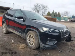 2019 Jeep Cherokee Latitude Plus with VIN 1C4PJMLX0KD155378, listed as a IAAI auction lot 41663762 with 67,395 mi miles. Bid and sale history available at carsss.com. Image 1.