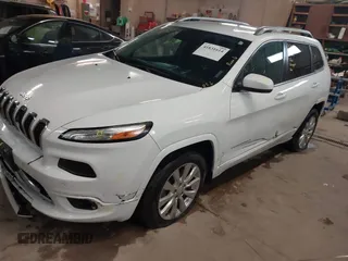 2018 Jeep Cherokee Overland with VIN 1C4PJMJX1JD598043, listed as a IAAI auction lot 41831614 with 48,804 mi miles. Bid and sale history available at carsss.com. Image 2.