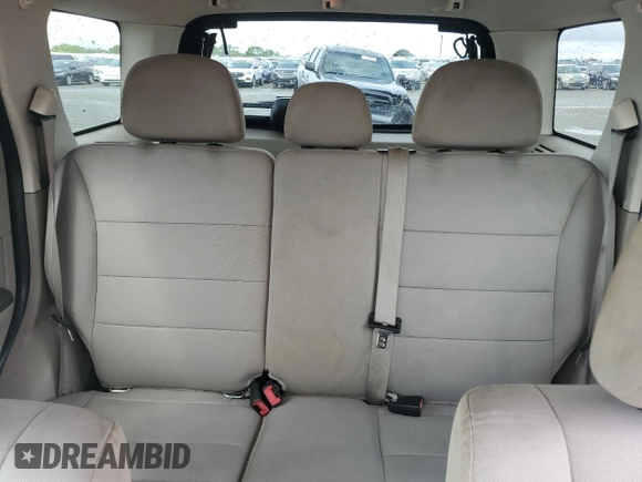2011 Ford Escape Hybrid z VIN 1FMCU4K34BKC63661, wystawiony jako Copart lot #50991195 z przebiegiem 109 791 mil mil oraz Szkoda całkowita • Salvage title. Historia ofert i sprzedaży dostępna na DreamBid. Obrazek 10.