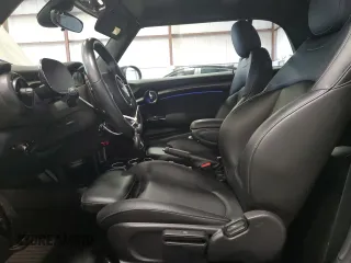 2022 MINI Convertible Cooper S с VIN WMW43DL05N3N80036, выставлен на аукционе Copart как лот 58794295 с пробегом 29 439 миль миль и Списание • Salvage title. История ставок и продаж доступна на DreamBid. Изображение 7.
