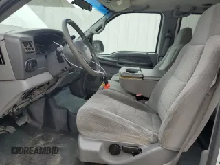 2002 Ford Excursion Special Serv z VIN 1FMNU40L62EB97141, wystawiony jako Copart lot #69656934 z przebiegiem 140 788 mil mil oraz Szkoda całkowita • Salvage title. Historia ofert i sprzedaży dostępna na DreamBid. Obrazek 7.