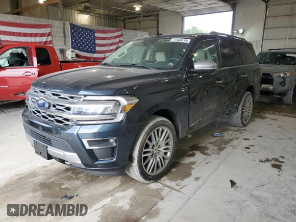2022 Ford Expedition Platinum with VIN 1FMJU1MT3NEA00079, listed as a Copart auction lot 71940414 with 24,076 mi miles and Salvage Title. Bid and sale history available at carsss.com. Image 1.