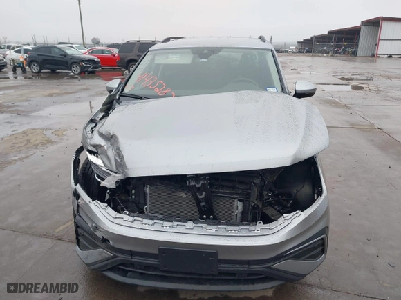 2024 Volkswagen Tiguan S with VIN 3VVRB7AX9RM111468, listed as a IAAI auction lot 41435287 with 8,956 mi miles. Bid and sale history available at carsss.com. Image 13.