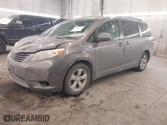 2011 Toyota Sienna LE AAS with VIN 5TDKK3DC6BS146668, listed as a IAAI auction lot 41391747 with 223,365 mi miles. Bid and sale history available at carsss.com. Image 2.