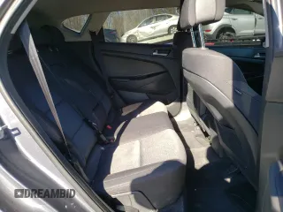 2018 Hyundai Tucson SE z VIN KM8J2CA45JU683675, wystawiony jako Copart lot #46975945 z przebiegiem 108 781 mil mil oraz Szkoda całkowita • Salvage title. Historia ofert i sprzedaży dostępna na DreamBid. Obrazek 11.