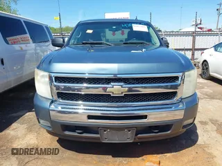 2011 Chevrolet Silverado 1500 LT with VIN 3GCPKSE3XBG265420, listed as a IAAI auction lot 42077697 with 267,658 mi miles and . Bid and sale history available at DreamBid. Image 12.