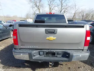 2013 Chevrolet Silverado 1500 LT with VIN 1GCRCSE06DZ274985, listed as a IAAI auction lot 41824879 with 64,721 mi miles. Bid and sale history available at carsss.com. Image 16.