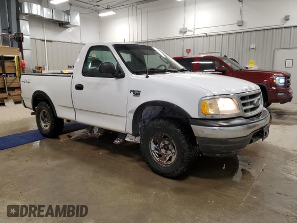 2003 Ford F-150 XL z VIN 2FTRF18W53CA96144, wystawiony jako Copart lot #47589205 z przebiegiem 246 767 mil mil oraz Czysty tytuł • Clean title. Historia ofert i sprzedaży dostępna na DreamBid. Obrazek 4.