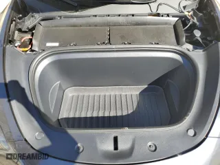 2025 Tesla Model Y Long Range with VIN 7SAYGDEE7SA345301, listed as a Copart auction lot 46693835 with 1,733 mi miles and Salvage Title. Bid and sale history available at carsss.com. Image 14.