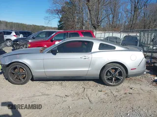 2011 Ford Mustang V6 with VIN 1ZVBP8AM0B5105676, listed as a IAAI auction lot 41110716 with 177,624 mi miles and . Bid and sale history available at carsss.com. Image 14.