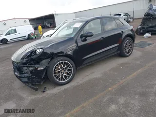 2018 Porsche Macan with VIN WP1AA2A59JLB24452, listed as a IAAI auction lot 41549714 with 94,715 mi miles. Bid and sale history available at carsss.com. Image 17.